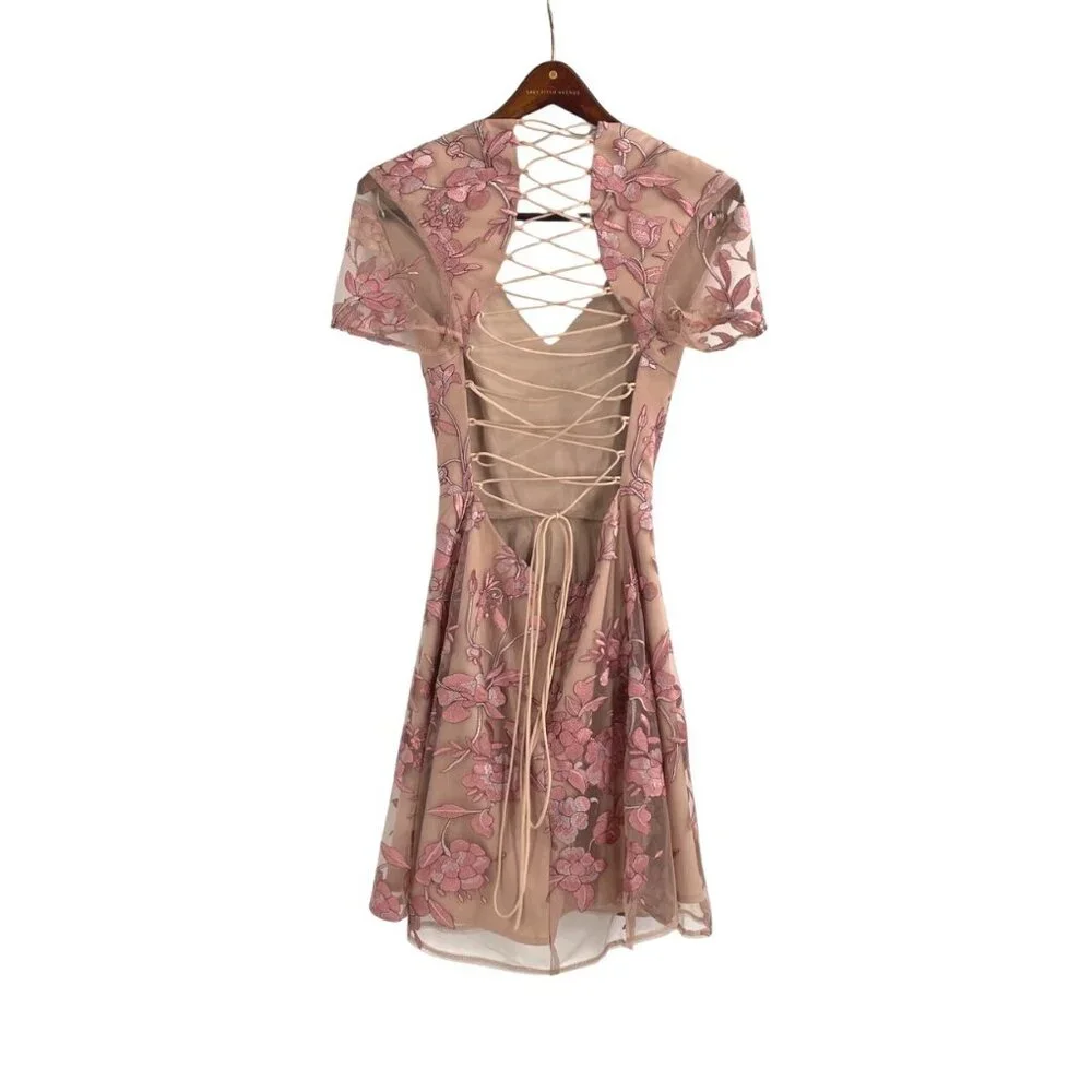 NWT Two Sisters the Label Saskia Dress Womens S Pink Lace-Up Embroidered Floral - Picture 3 of 9